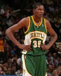 乐鱼体育比分-NBA总裁萧华称年底前决定扩军，正与西雅图、拉斯维加斯洽谈|凯文-杜兰特|NBA总决赛|竞标者|兴趣|事宜_新浪体育_新浪新闻