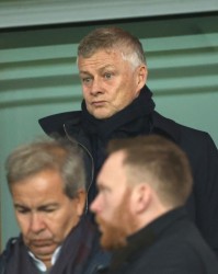 乐鱼app-镜报：索尔斯克亚担任欧冠技术观察员，关注利物浦vs卡拉巴赫